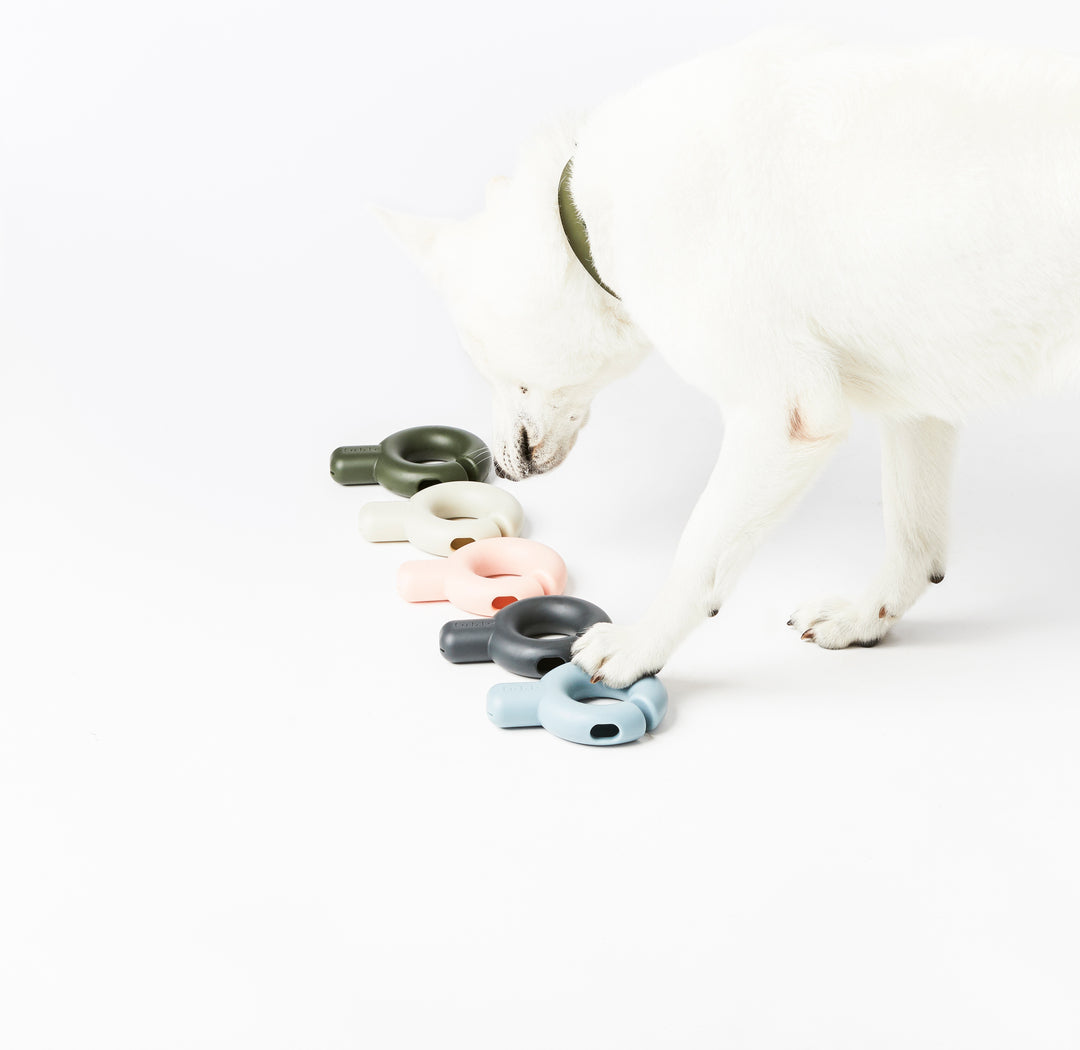 Fable 狗狗益智漏食玩具-單勾型(Falcon Toy)